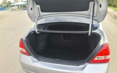 Nissan Tiida, 2004 год, 530 000 рублей, 22 фотография