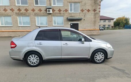 Nissan Tiida, 2004 год, 530 000 рублей, 34 фотография