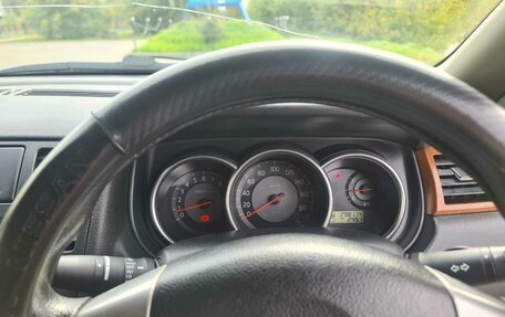 Nissan Tiida, 2004 год, 530 000 рублей, 28 фотография