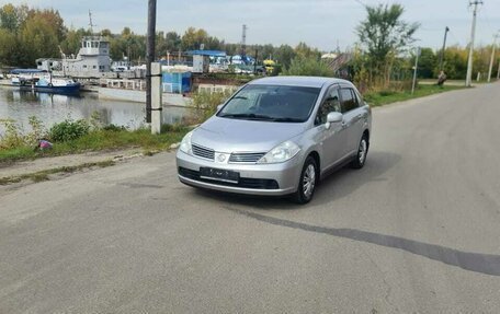 Nissan Tiida, 2004 год, 530 000 рублей, 27 фотография