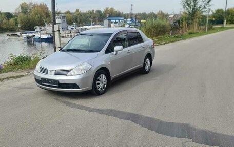 Nissan Tiida, 2004 год, 530 000 рублей, 37 фотография