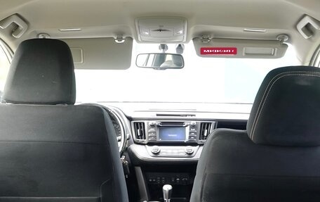 Toyota RAV4, 2016 год, 1 850 000 рублей, 6 фотография