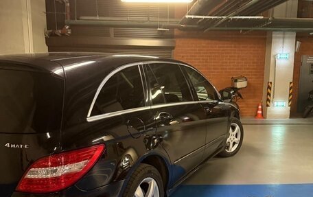Mercedes-Benz R-Класс, 2012 год, 1 800 000 рублей, 2 фотография