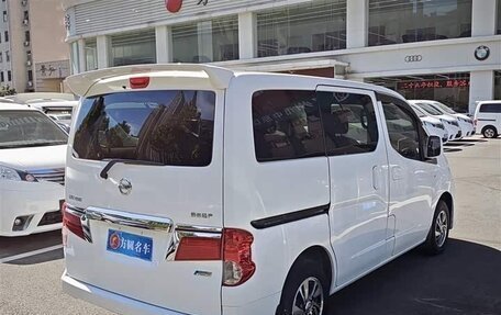 Nissan NV200, 2019 год, 1 987 000 рублей, 3 фотография