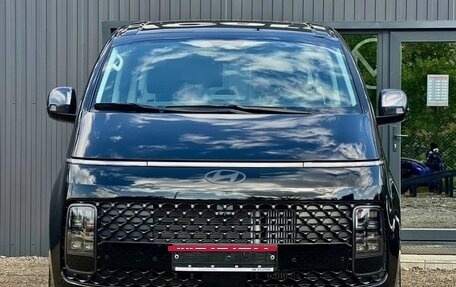 Hyundai Staria, 2025 год, 7 400 000 рублей, 2 фотография