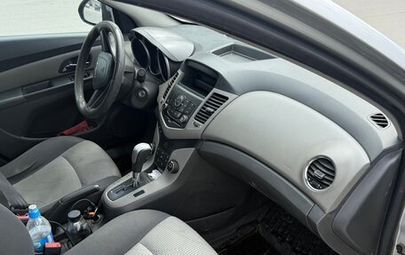 Chevrolet Cruze II, 2010 год, 525 000 рублей, 5 фотография