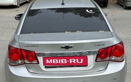 Chevrolet Cruze II, 2010 год, 525 000 рублей, 4 фотография