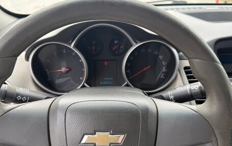 Chevrolet Cruze II, 2010 год, 525 000 рублей, 7 фотография