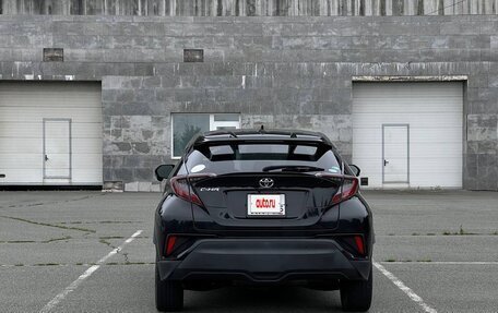 Toyota C-HR I рестайлинг, 2017 год, 1 550 000 рублей, 10 фотография