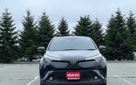 Toyota C-HR I рестайлинг, 2017 год, 1 550 000 рублей, 3 фотография