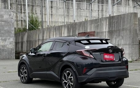 Toyota C-HR I рестайлинг, 2017 год, 1 550 000 рублей, 9 фотография
