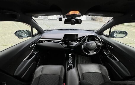 Toyota C-HR I рестайлинг, 2017 год, 1 550 000 рублей, 20 фотография