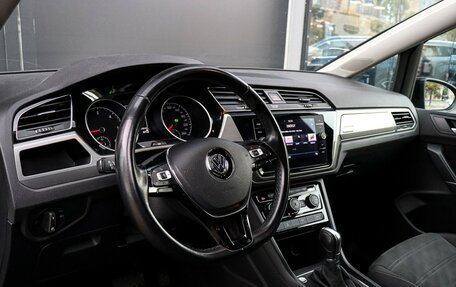 Volkswagen Touran III, 2019 год, 1 890 000 рублей, 13 фотография