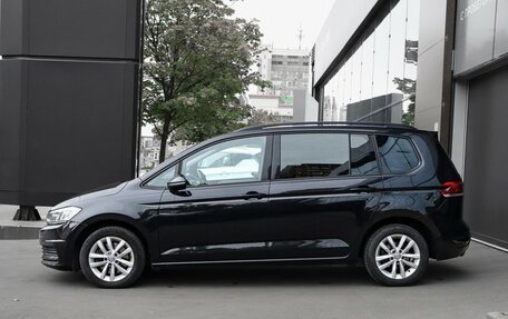 Volkswagen Touran III, 2019 год, 1 890 000 рублей, 8 фотография