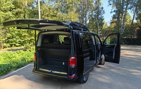 Volkswagen Multivan T6 рестайлинг, 2016 год, 3 450 000 рублей, 3 фотография