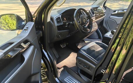 Volkswagen Multivan T6 рестайлинг, 2016 год, 3 450 000 рублей, 7 фотография