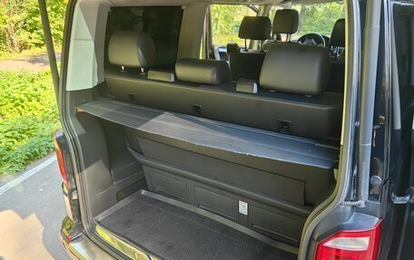 Volkswagen Multivan T6 рестайлинг, 2016 год, 3 450 000 рублей, 10 фотография