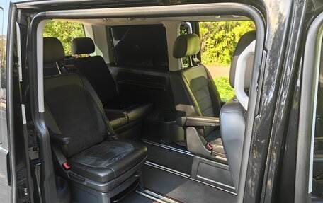 Volkswagen Multivan T6 рестайлинг, 2016 год, 3 450 000 рублей, 12 фотография