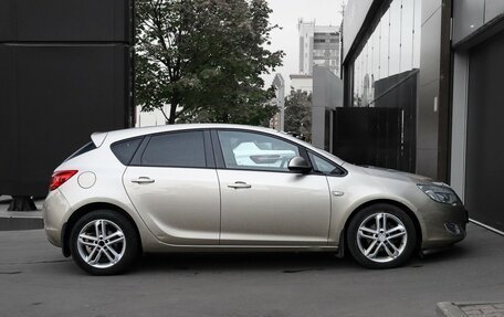 Opel Astra J, 2011 год, 699 000 рублей, 4 фотография