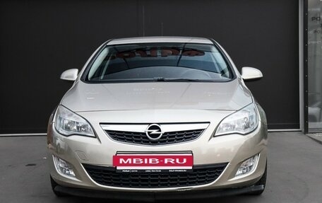 Opel Astra J, 2011 год, 699 000 рублей, 2 фотография