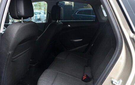 Opel Astra J, 2011 год, 699 000 рублей, 10 фотография