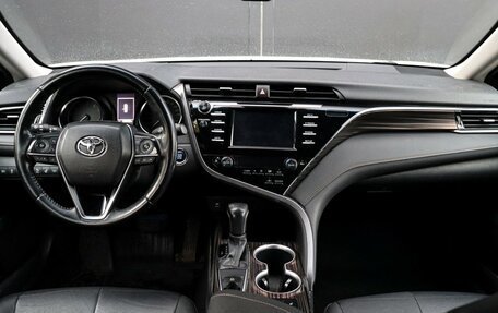 Toyota Camry, 2020 год, 2 895 000 рублей, 11 фотография
