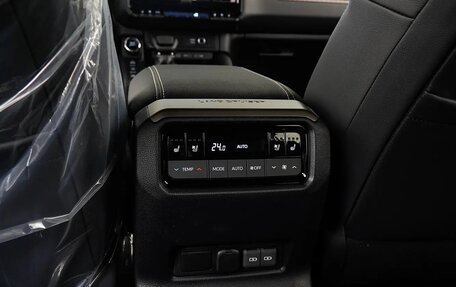 Toyota Land Cruiser Prado, 2024 год, 8 500 000 рублей, 13 фотография