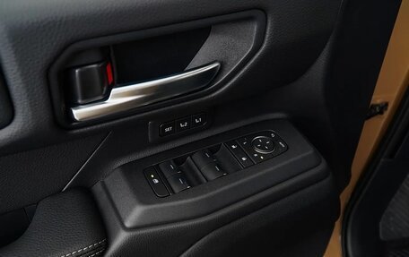 Toyota Land Cruiser Prado, 2024 год, 8 500 000 рублей, 17 фотография