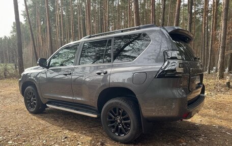 Toyota Land Cruiser Prado 150 рестайлинг 2, 2020 год, 4 900 000 рублей, 3 фотография