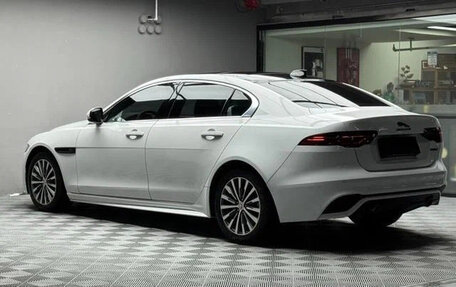 Jaguar XE I рестайлинг, 2021 год, 2 200 500 рублей, 5 фотография