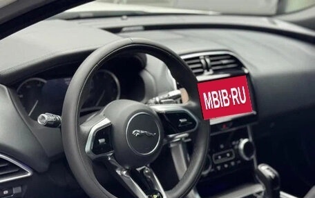Jaguar XE I рестайлинг, 2021 год, 2 200 500 рублей, 9 фотография