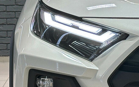 Toyota RAV4, 2024 год, 4 077 000 рублей, 9 фотография