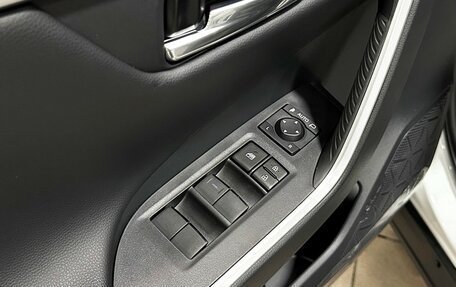 Toyota RAV4, 2024 год, 4 077 000 рублей, 18 фотография