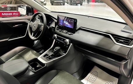 Toyota RAV4, 2024 год, 4 077 000 рублей, 17 фотография