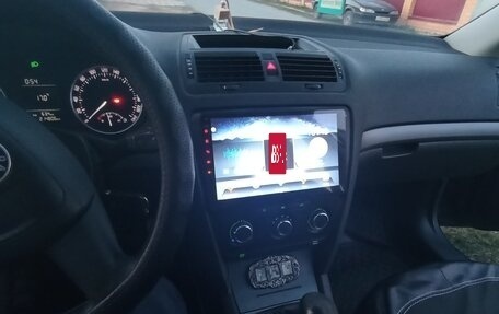 Skoda Octavia, 2011 год, 850 000 рублей, 4 фотография