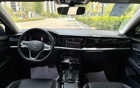 Volkswagen Passat B8 рестайлинг, 2022 год, 2 500 000 рублей, 11 фотография