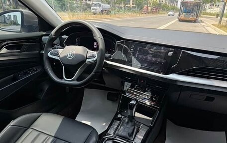 Volkswagen Passat B8 рестайлинг, 2022 год, 2 500 000 рублей, 12 фотография
