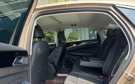 Volkswagen Passat B8 рестайлинг, 2022 год, 2 500 000 рублей, 17 фотография