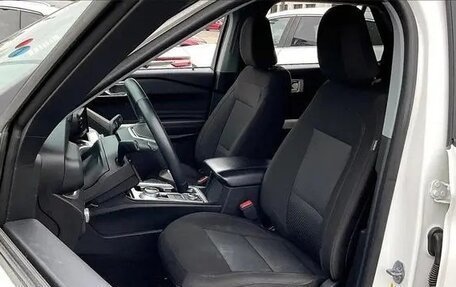 Ford Explorer VI, 2022 год, 3 300 000 рублей, 21 фотография