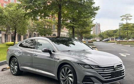 Volkswagen Passat CC, 2022 год, 2 100 500 рублей, 3 фотография