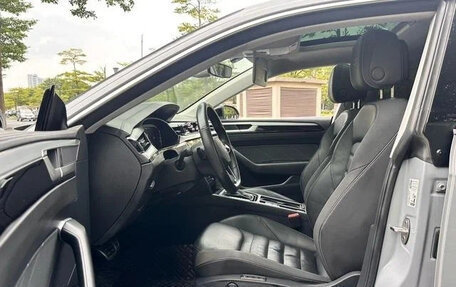 Volkswagen Passat CC, 2022 год, 2 100 500 рублей, 8 фотография