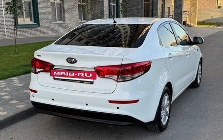 KIA Rio III рестайлинг, 2015 год, 865 000 рублей, 4 фотография