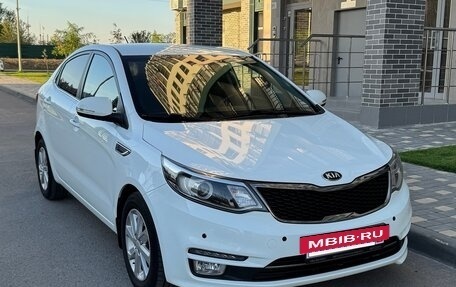 KIA Rio III рестайлинг, 2015 год, 865 000 рублей, 3 фотография