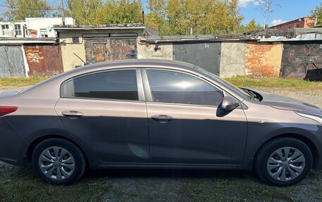 KIA Rio IV, 2017 год, 900 000 рублей, 6 фотография