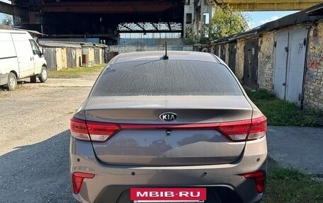 KIA Rio IV, 2017 год, 900 000 рублей, 4 фотография