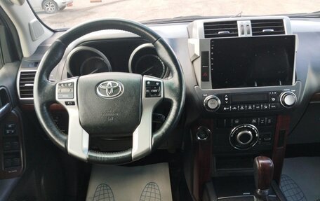 Toyota Land Cruiser Prado 150 рестайлинг 2, 2016 год, 3 315 000 рублей, 7 фотография