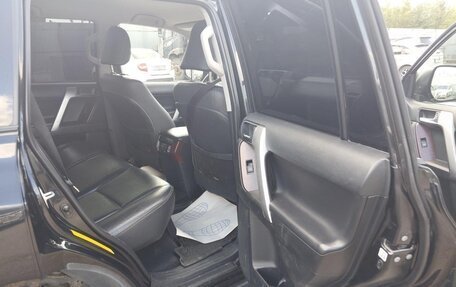 Toyota Land Cruiser Prado 150 рестайлинг 2, 2016 год, 3 315 000 рублей, 12 фотография