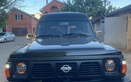 Nissan Patrol, 1994 год, 1 599 000 рублей, 12 фотография