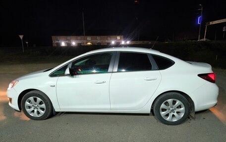 Opel Astra J, 2013 год, 835 000 рублей, 2 фотография