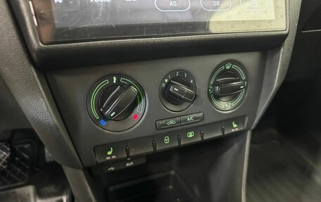 Skoda Rapid I, 2016 год, 960 000 рублей, 17 фотография